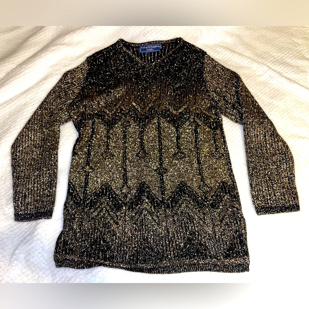 Norton McNaughton Petite. Medium. Black and Gold. Holiday Sweater.